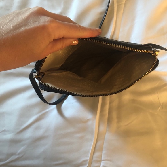 Kate Spade Cobble Hill Black Leather Crossbody - Picture 3 of 7